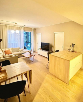 City apartment rentals, Lade